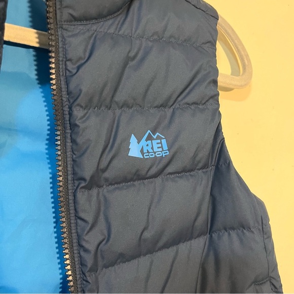 REI Co-Op Down Filled Two Tone Blue Puffer Vest Size Medium Outdoor Warm Layers - Picture 3 of 7